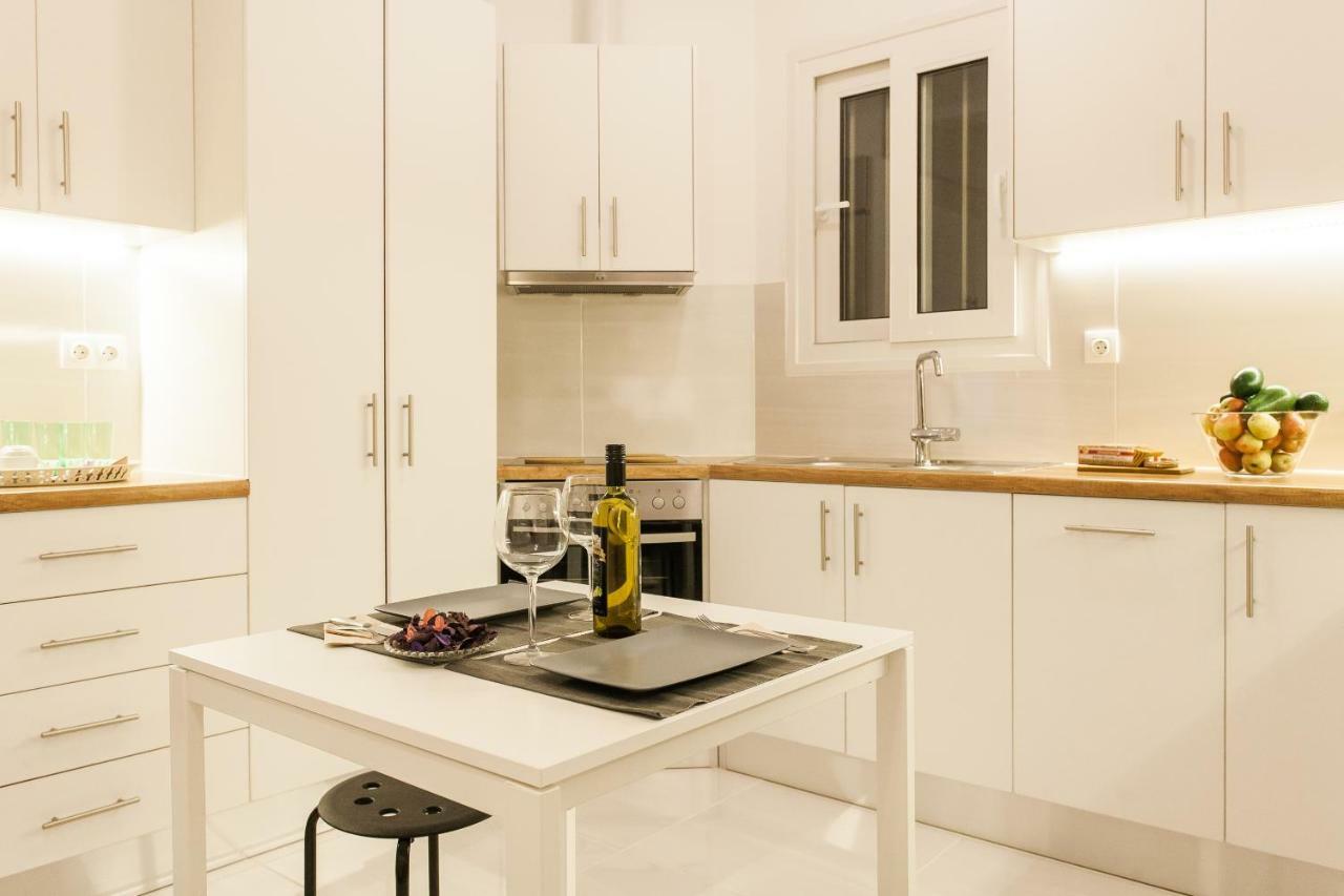 Classy Private Double Rooms In Apartment Next To Acropolis Atena Exterior foto